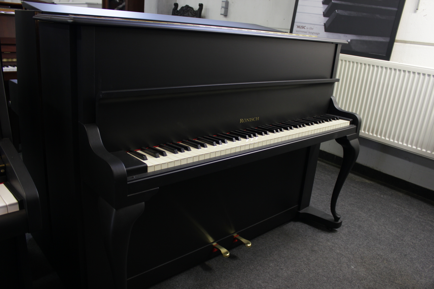 VERKAUFT Rönisch Klavier Modell 107 - Klaviere-Hildebrandt GmbH Dortmund