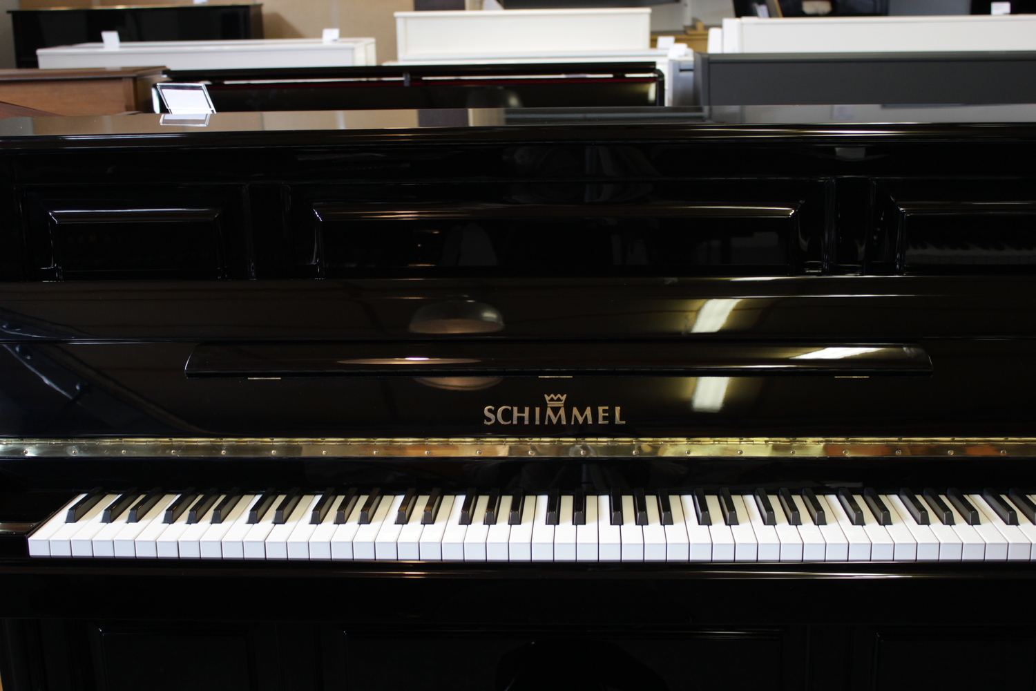 Schimmel, Mod. 115 A Design Exklusiv Landhaus Klavier