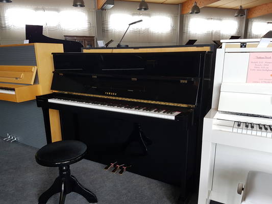 Yamaha Klavier, Mod. LU-201C